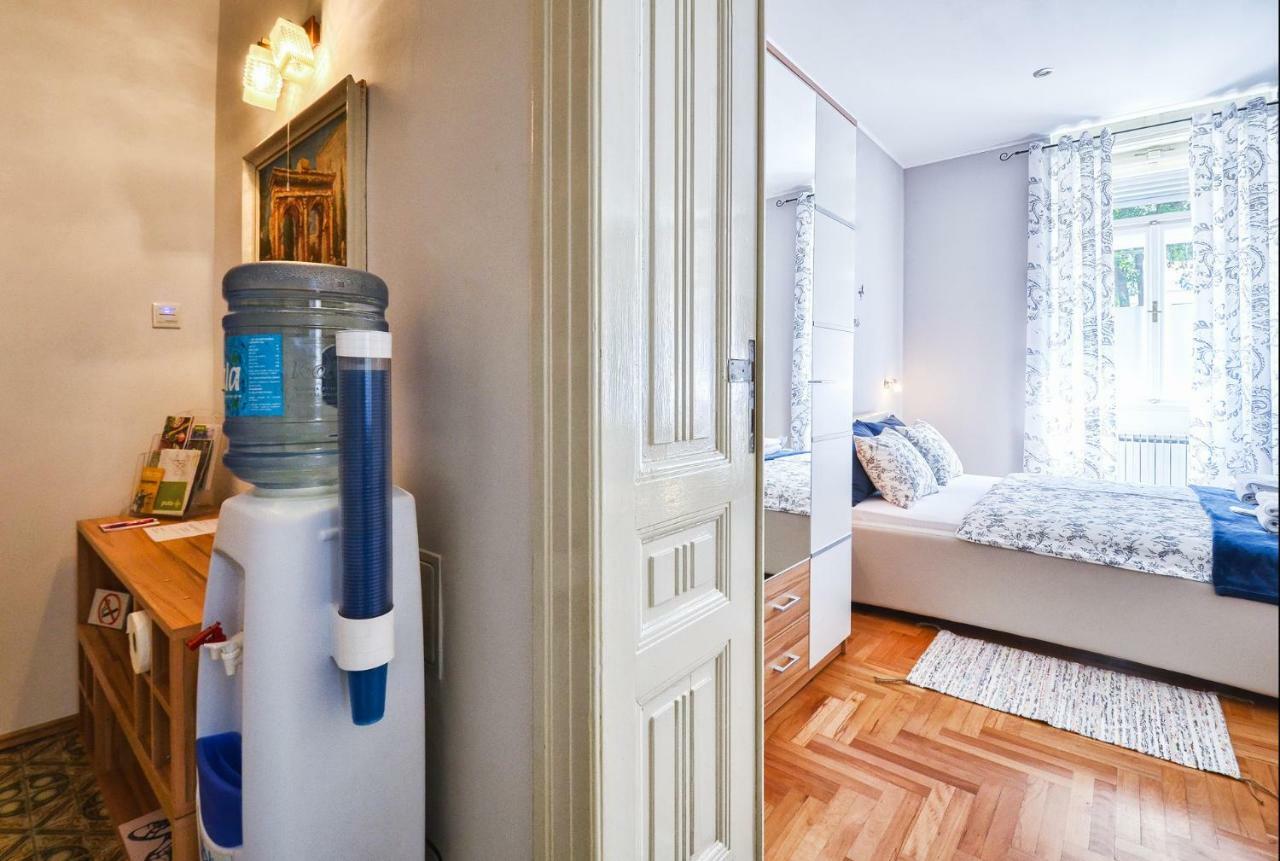 Lavender - City Room With Free Parking Gostinjska kuća 4*